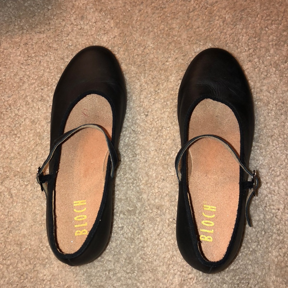 BLOTCH black tap shoes size 8 1/2
